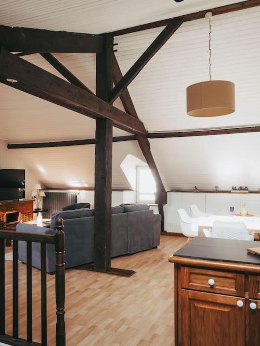 Appartement Avec Patio Sainte-Anne-d'Auray Bagian luar foto