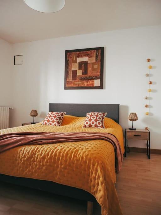 Appartement Avec Patio Sainte-Anne-d'Auray Bagian luar foto